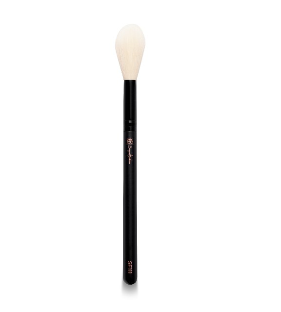SF111 Medium Dome Brush, a dense fluffy makeup tool made of 100% synthetic fibers for a flawless finish, ideal for working powder into contours of the face