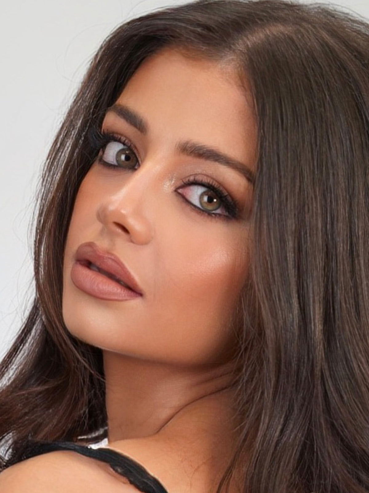 The Sultry Bombshell Edit