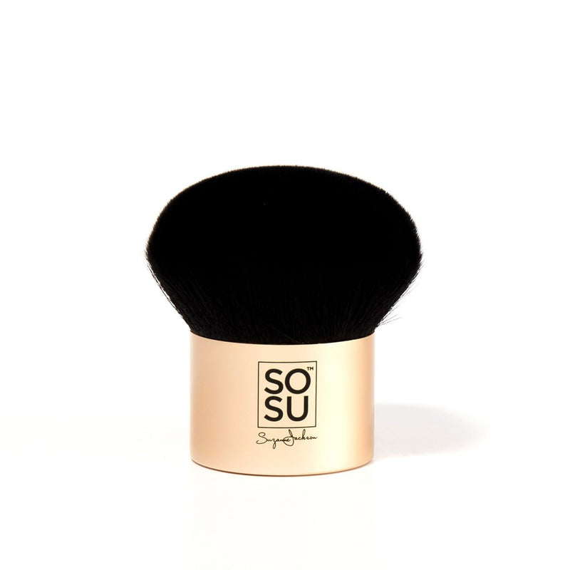 The Dripping Gold Kabuki Brush, a super soft, luxurious synthetic fibre brush perfect for powder application and blending excess tanning products on the face and body, giving a flawless finish