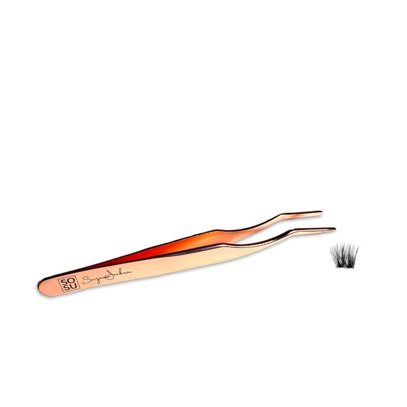 The One of a Kind Essentials Visionary lashes set from SOSU, perfect for a dramatic eye look with complete customisation and 3 different lash lengths