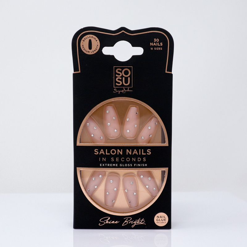 Shine Bright salon nails with a classic nude color and trendy jewel accents. This set includes 24 nails in 12 sizes, adhesive, mini nail file, manicure stick and offers an extreme gloss finish.