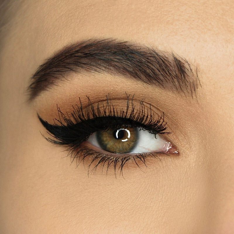 Sara, a versatile and voluminous lash from SOSU Cosmetics, lovingly handmade from 100% human hair for an undetectable finish